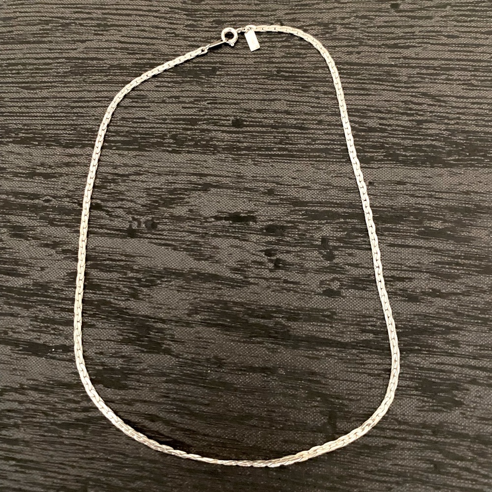 Alabaster necklace (7.5”)